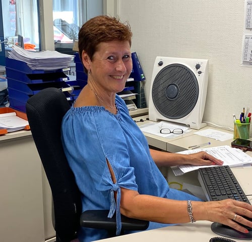 Helma Kuhnen, Commercieel medewerker binnendienst